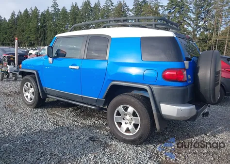 2007 Toyota Fj Cruiser z USA, uszkodzony, nr VIN JTEBU11F270079814